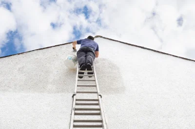 Peinture extérieure à Monfaucon — façades et ravalement